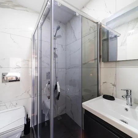 Pleasant Apartment With Shared Pools In Alanya, Antalya דירה אלאניה